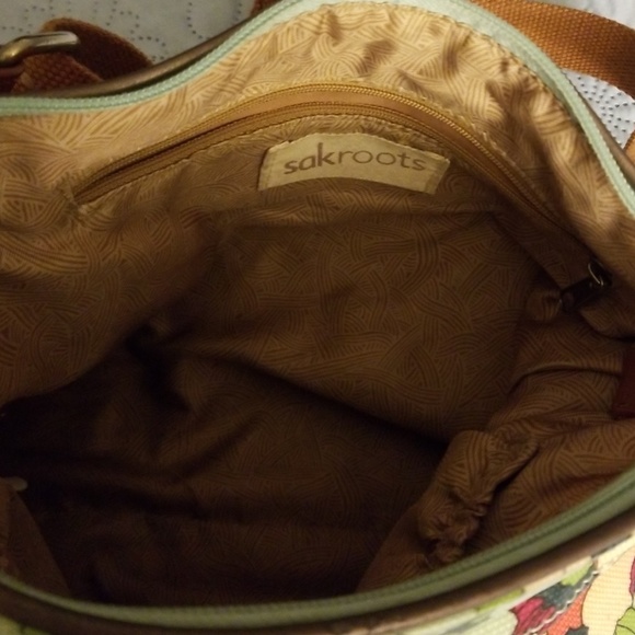 Purse - Picture 3 of 4